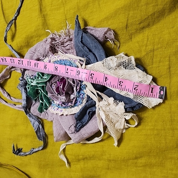 JABOT MOSSIE ANNA ARTISAN DESIGN  NWT - Picture 8 of 13